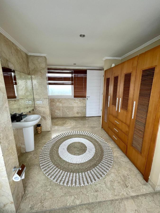 Private Suite In A Kids Friendly Big Shared Villa In Canggu Zewnętrze zdjęcie