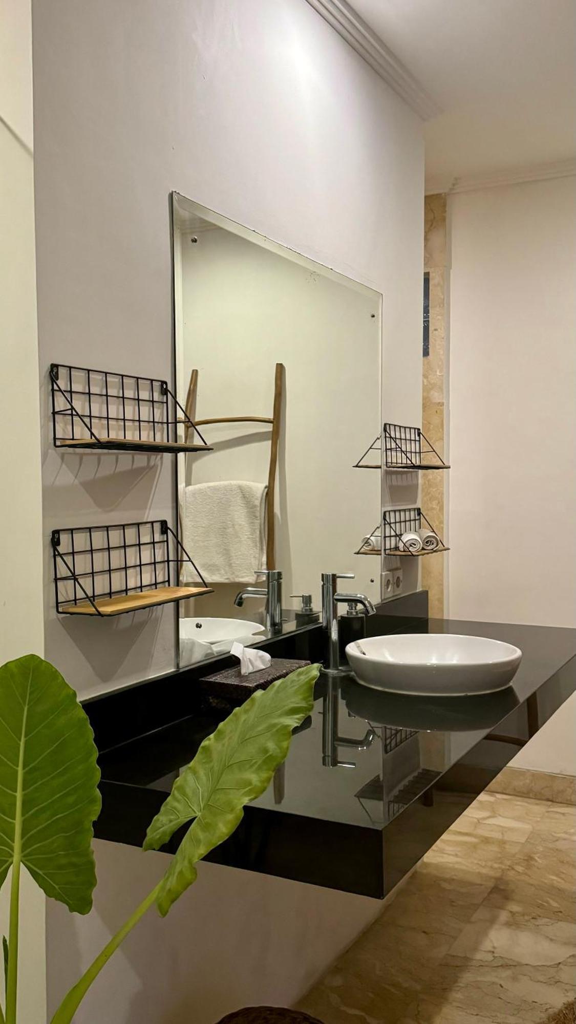 Private Suite In A Kids Friendly Big Shared Villa In Canggu Zewnętrze zdjęcie